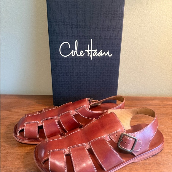 Cole Haan Men\'s Saddle Tan Leather Buckle Sandals Size 12